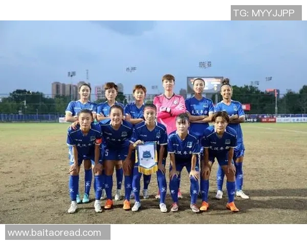 韩国女足球明星风采展示她们的拼搏与魅力尽在照片中